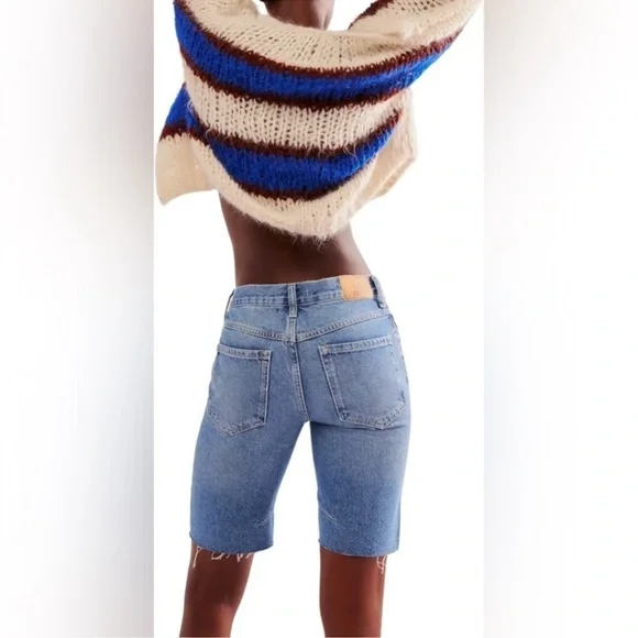 NWT WE THE FREE Ghost Town High Rise Long Short Raw Hem Size 28 - Picture 8 of 16